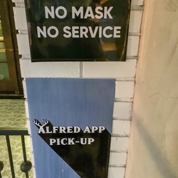Alfred Coffee - Mask  on - Coffee & Tea Near Me - Studio City, California