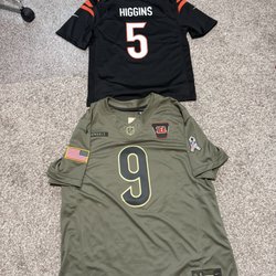 Rally House Colerain Towne Center - His and her jerseys