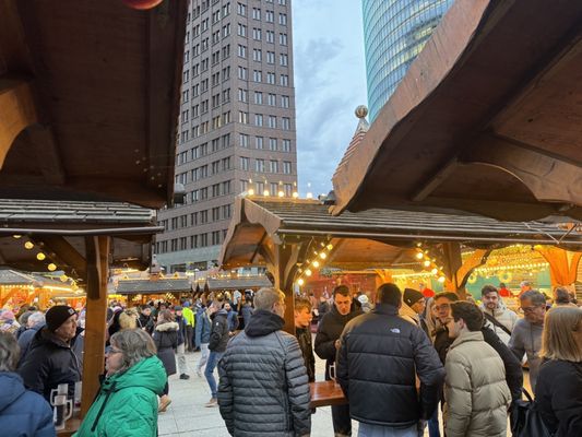 Potsdamer Platz by null