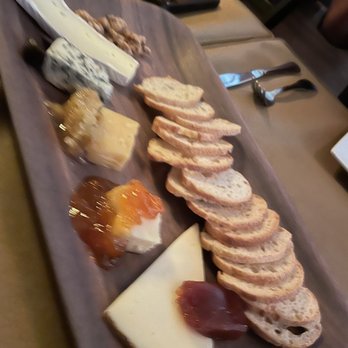 The Tasting Room - Five cheese plate - Cocktail Bars Near Me - Winter Garden, Florida