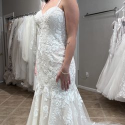 Lynn Fashion & Bridal - My dress at the salon