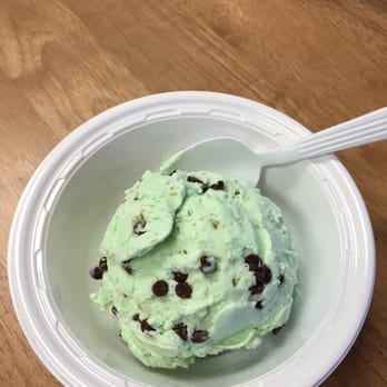 Sugar Mama's - One scoop of mint chocolate. - Desserts Near Me - Fairfax, Virginia Sugar Mama's - One scoop of mint chocolate. - Desserts Near Me - Fairfax, Virginia