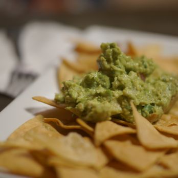 Chinelos II - Small Guac $6 enough for 2 people. (as of 2017) - Mexican Near Me - New York, New York