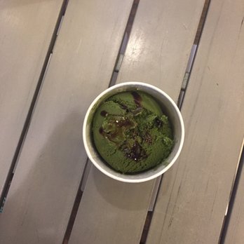 Cafe Bench - Flat lay view of the green tea ice cream -- they add some sort of drizzle on top - Cafes Near Me - Flushing, New York Cafe Bench - Flat lay view of the green tea ice cream -- they add some sort of drizzle on top - Cafes Near Me - Flushing, New York
