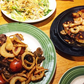 Applebee's Grill + Bar - Bourbon street chicken & shrimp. Southwestern chicken salad. And beef (can't remember) - American Near Me - Speedway, Indiana