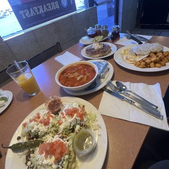 Ely’s Restaurant - Breakfast & Brunch Near Me - Henderson, Nevada