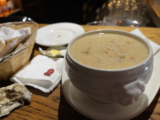 Paddy Burkes Bar & Restaurant by null