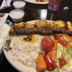 Zereshk Persian Cuisine - Mixed grill chicken/beef