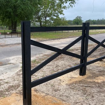 Aiken Fence - Custom residential fencing in Aiken, SC - Fences & Gates Near Me - Aiken, South Carolina Aiken Fence - Custom residential fencing in Aiken, SC - Fences & Gates Near Me - Aiken, South Carolina