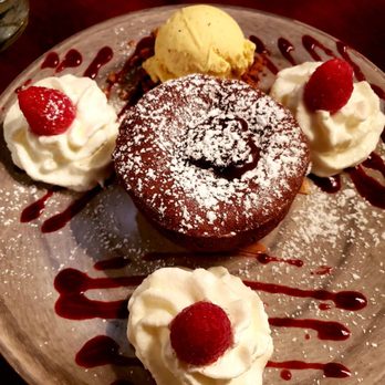 La Coïncidence - Molten Chocolate Cake with Vanilla Ice cream - French Near Me - Paris, 75 La Coïncidence - Molten Chocolate Cake with Vanilla Ice cream - French Near Me - Paris, 75