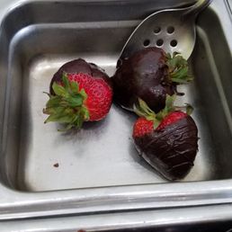 Chocolate Covered Strawberries Chocolate Covered Strawberries
