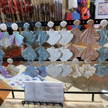 Westside Dive and Tackle - Dive Shops Near Me - Kailua, Hawaii Westside Dive and Tackle - Dive Shops Near Me - Kailua, Hawaii