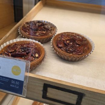Paris Baguette - Bakeries Near Me - Fullerton, California
