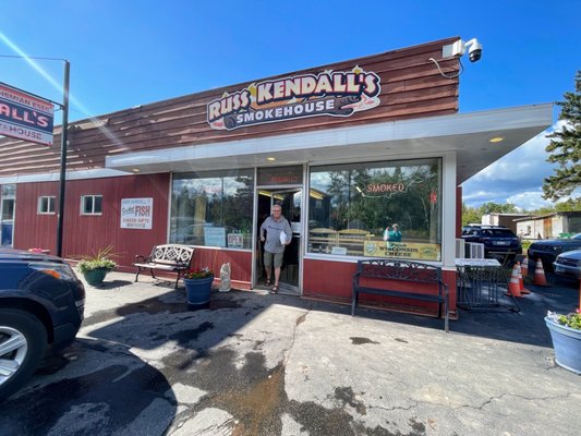 Russ Kendall's Smoke House by null
