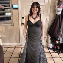 Juliet Sailo Bridal & Alterations - Gorgeous dress