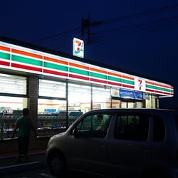 7-Eleven