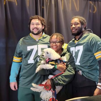 The Turn Restaurant Lounge - Meeting The Packers was a dream come true! - Desserts Near Me - Ashwaubenon, Wisconsin