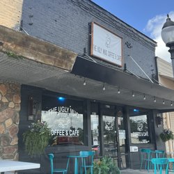 The Mug on Main - View from the street...