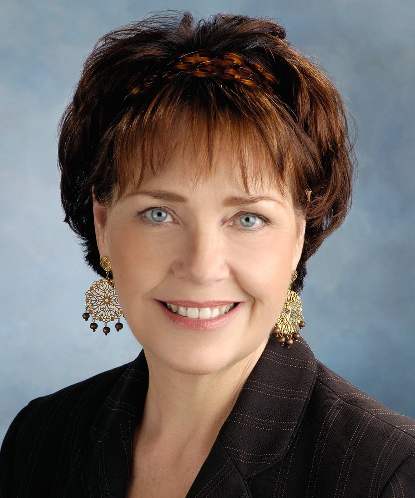 JUNE JONES RE/MAX GOLD Updated July 2024 2111 W Kettleman Ln