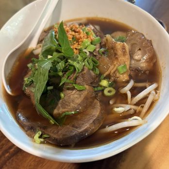 Kin Dee - Thai Near Me - Bellevue, Washington