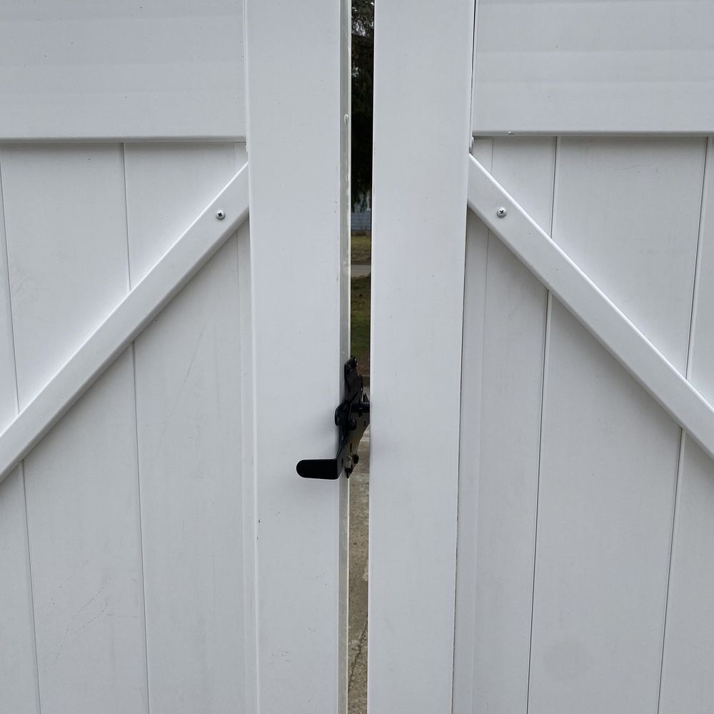 Straightforward Fence - Latch that is purportedly to be used to open & close the gate (no handle). - Fences & Gates Near Me - Levittown, Pennsylvania Straightforward Fence - Latch that is purportedly to be used to open & close the gate (no handle). - Fences & Gates Near Me - Levittown, Pennsylvania