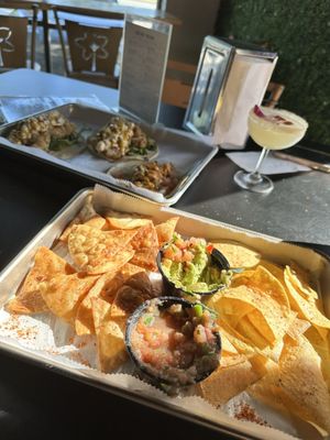 Zubi's Taco Kitchen & Bar by null