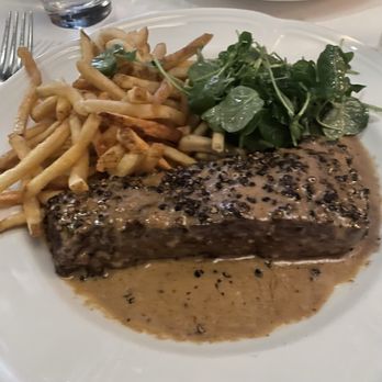 Raoul's Restaurant - Steak Au Poivre - French Near Me - New York, New York Raoul's Restaurant - Steak Au Poivre - French Near Me - New York, New York