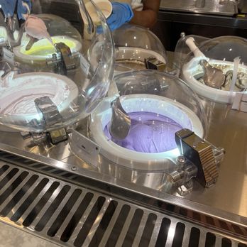 Milky Flakes - Ice Cream & Frozen Yogurt Near Me - Walnut Creek, California