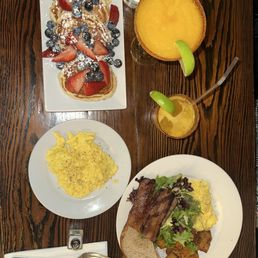 Brunch 11am Brunch 11am