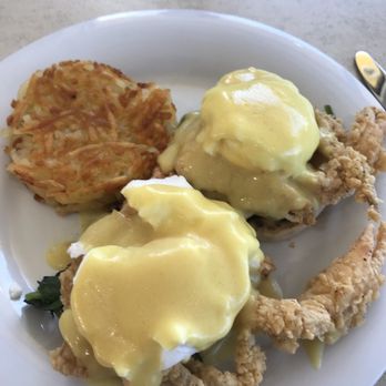 Citrus - Soft shell crab benedict with hash browns - American Near Me - Virginia Beach, Virginia