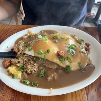 Moke’s Bread And Breakfast - Loco moco - Breakfast & Brunch Near Me - Honolulu, Hawaii