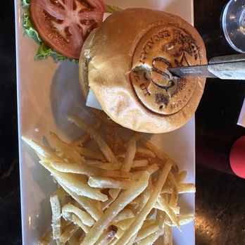 4th West Pub - Chipotle burger - Pubs Near Me - Escalante, Utah