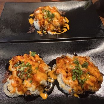 Kan Sushi - Baked Lobster Roll (4 Pieces) - Sushi Bars Near Me - Honolulu, Hawaii Kan Sushi - Baked Lobster Roll (4 Pieces) - Sushi Bars Near Me - Honolulu, Hawaii