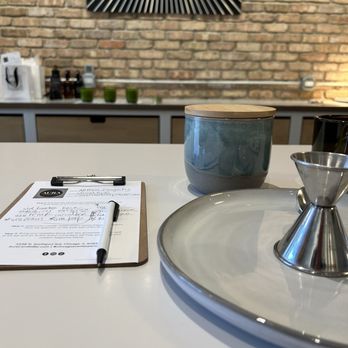 AURA Candle Bar - Candle Stores Near Me - Chicago, Illinois
