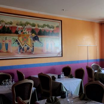 Bombay Palace - Salle intérieurs - Indian Near Me - Nice, 06