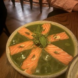 Thai salmon sashimi