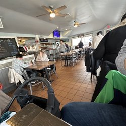 Joe's 320 Cafe - Inside