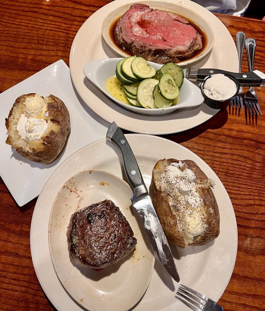 Jakers Bar and Grill