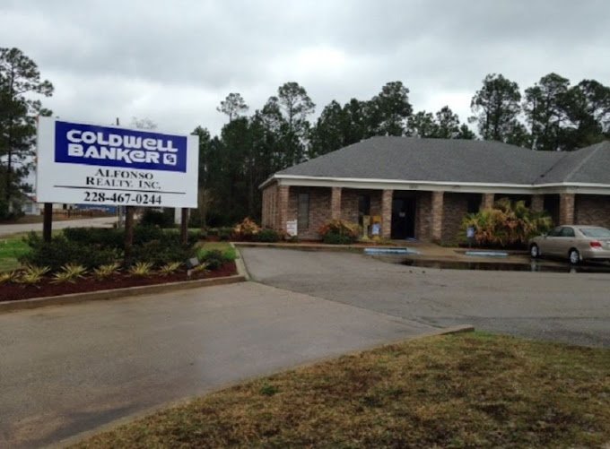 KAREN HOLMES REALTOR COLDWELL BANKER ALFONSO REALTY Contact Agent