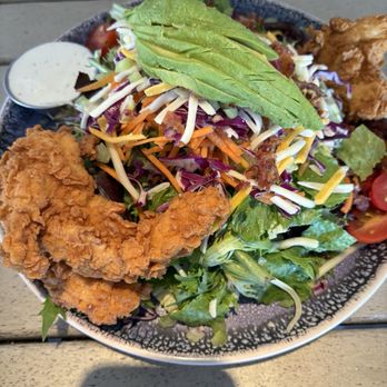 U-Tiki Beach - Chicken tender salad - so yummy - Seafood Near Me - Jupiter, Florida
