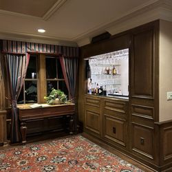 The American Club - The cute library built in bar