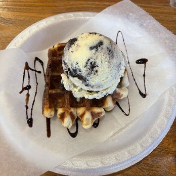 Caffe Bene - Fort Lee - Gelato waffle - Cafes Near Me - Fort Lee, New Jersey Caffe Bene - Fort Lee - Gelato waffle - Cafes Near Me - Fort Lee, New Jersey