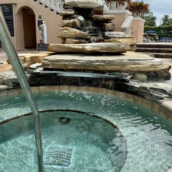 Hilton Naples - Hotels Near Me - Naples, Florida