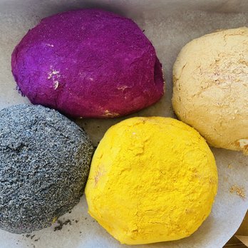 Concerto Bakery - black sesame, taro sweet potato, injulmi, and sweet pumpkin - Bakeries Near Me - Los Angeles, California Concerto Bakery - black sesame, taro sweet potato, injulmi, and sweet pumpkin - Bakeries Near Me - Los Angeles, California