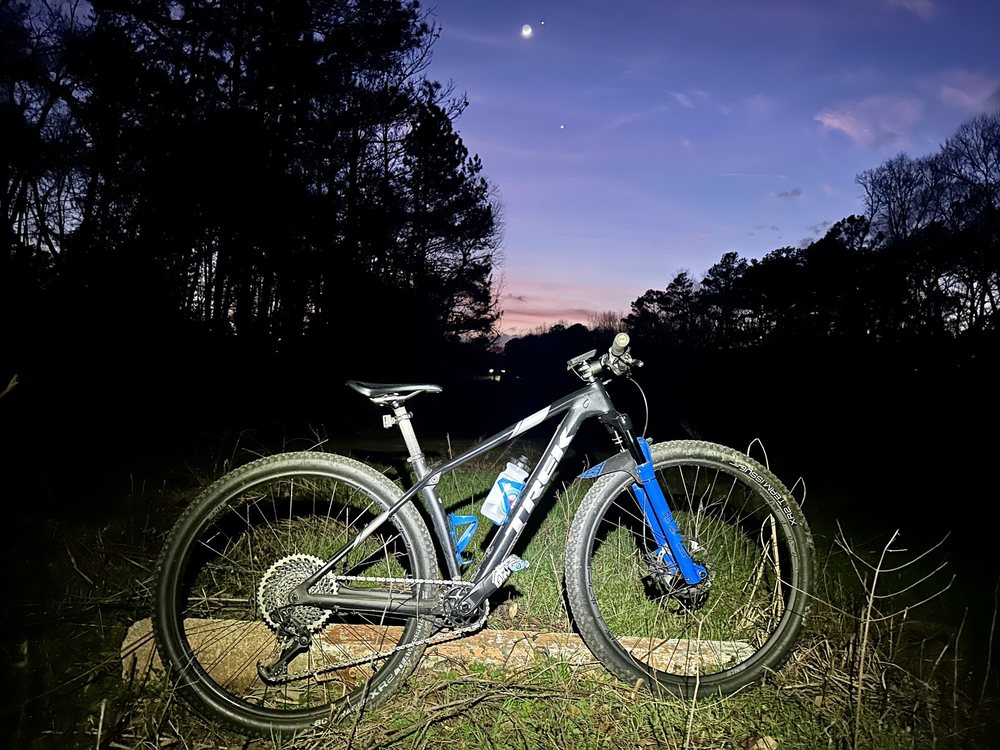 The Hub Bicycles Logo