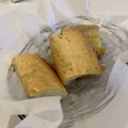 Pomodoros Cucina Italiana - Garlic bread basket