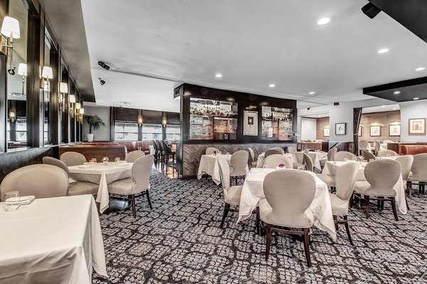 Oliver's Restaurant by null