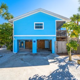 Exterior photo of Solitude Suites on Siesta Key - Siesta Key, Florida Exterior photo of Solitude Suites on Siesta Key - Siesta Key, Florida
