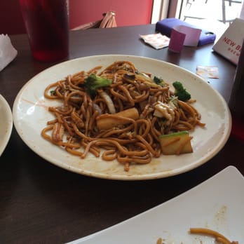 Asian Paradise - Veggie LoMein - Asian Fusion Near Me - Pass Christian, Mississippi