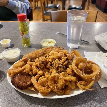 Captain Steve's - Captains Combo Platter - Seafood Near Me - Fort Mill, South Carolina